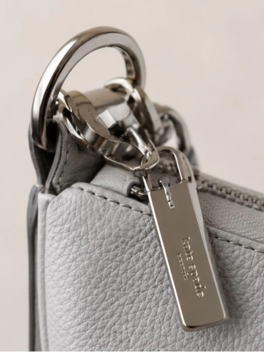 🩶 Kate Spade Pebbled Leather Crossbody Bag | Light Gray + Extra Woven Strap
